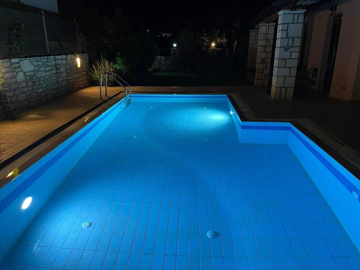 Villa Steki Roumelí 外观 照片